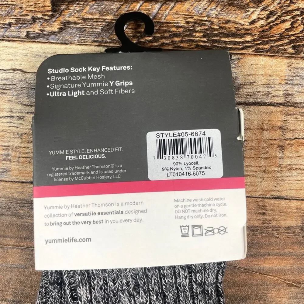 Yummie Women's Shoe Size 4-10 Gray Lyocell Nylon Spandex Warm Me Up Studio Socks